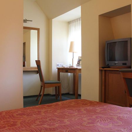 Hotel Zajazd Kultury, Dawniej Pocztowy Zielona Góra Extérieur photo