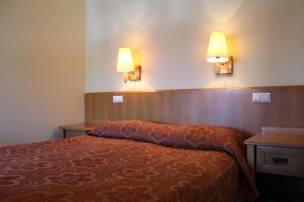 Hotel Zajazd Kultury, Dawniej Pocztowy Zielona Góra Extérieur photo